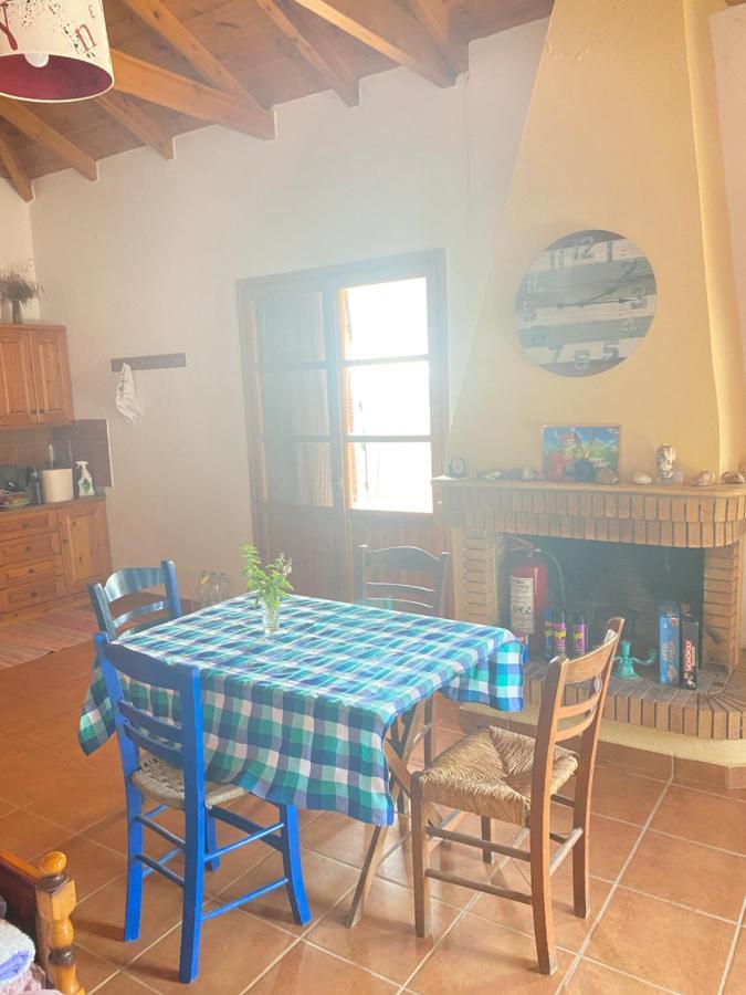 Velonas Mpakas Country Holiday home