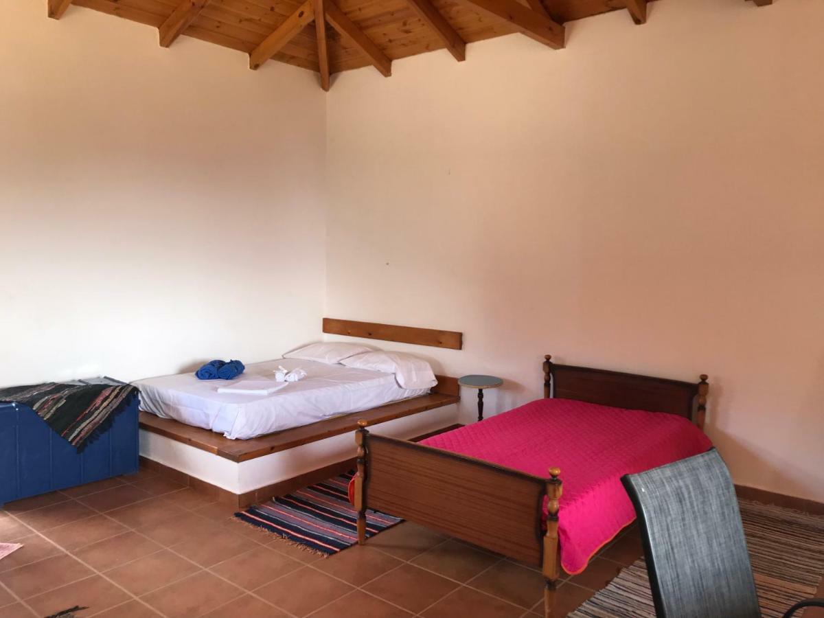 Velonas Mpakas Country Holiday home