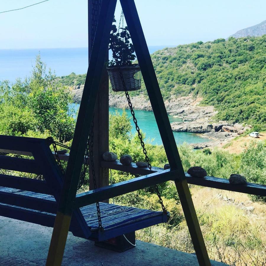 Velonas Mpakas Country * Prosilio (Peloponnese)